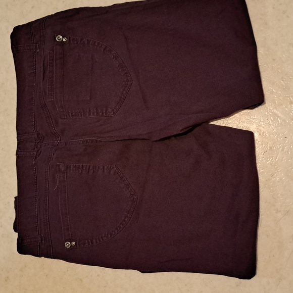 Skinny Jeans. Woman, Wine color, Size 15 - Picture 3 of 10